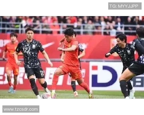 球迷炸锅：战术解析这一行为引热议！