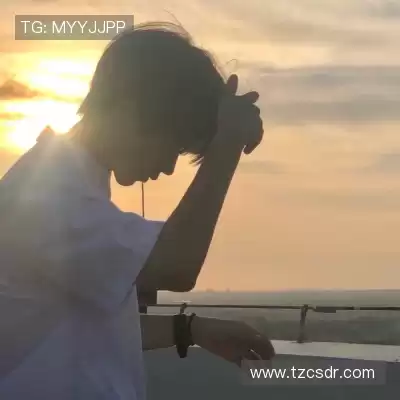 滑璇鸣